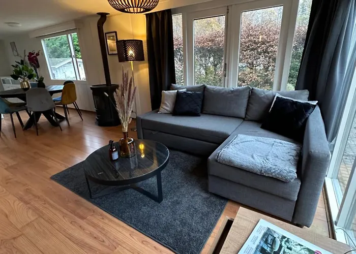 Дом отдыха Gezellig, Mooi En Ruim In *