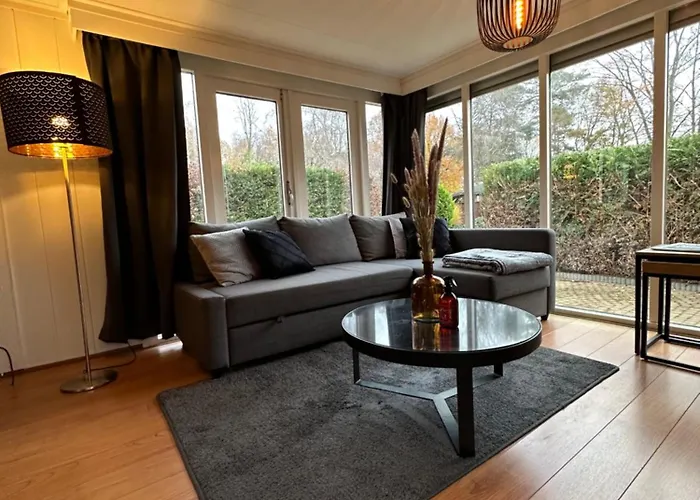 Дом отдыха Gezellig, Mooi En Ruim In *